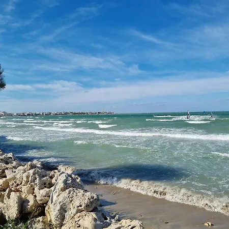Aurelia Sea View Bed & Breakfast *