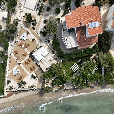 Aurelia Sea View Bed & Breakfast
