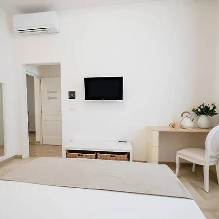 Aurelia Sea View Bed & Breakfast
