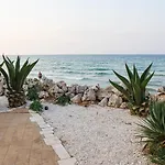 Aurelia Sea View 4*