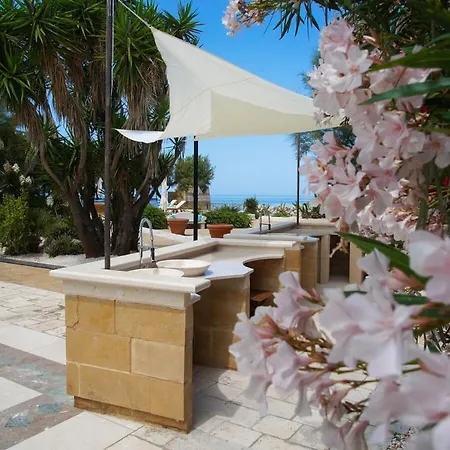 Aurelia Sea View 4* Torre Canne