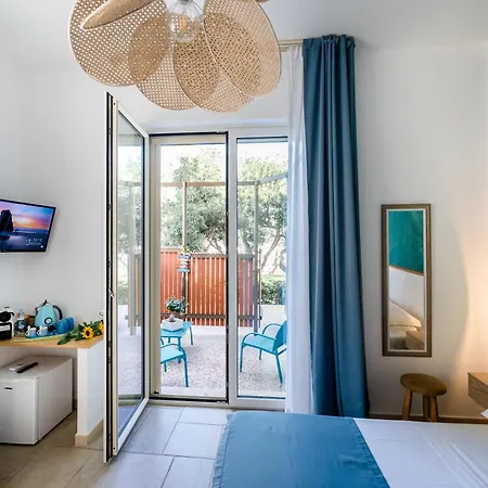 Alojamento de Acomodação e Pequeno-almoço Aurelia Sea View *