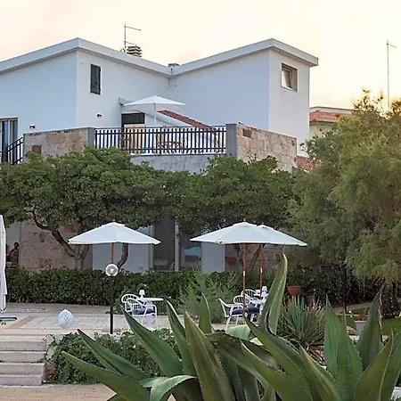 Aurelia Sea View B&B
