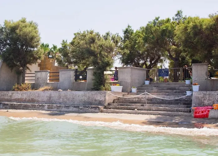 לינה וארוחת בוקר Aurelia Sea View טורה קאנה